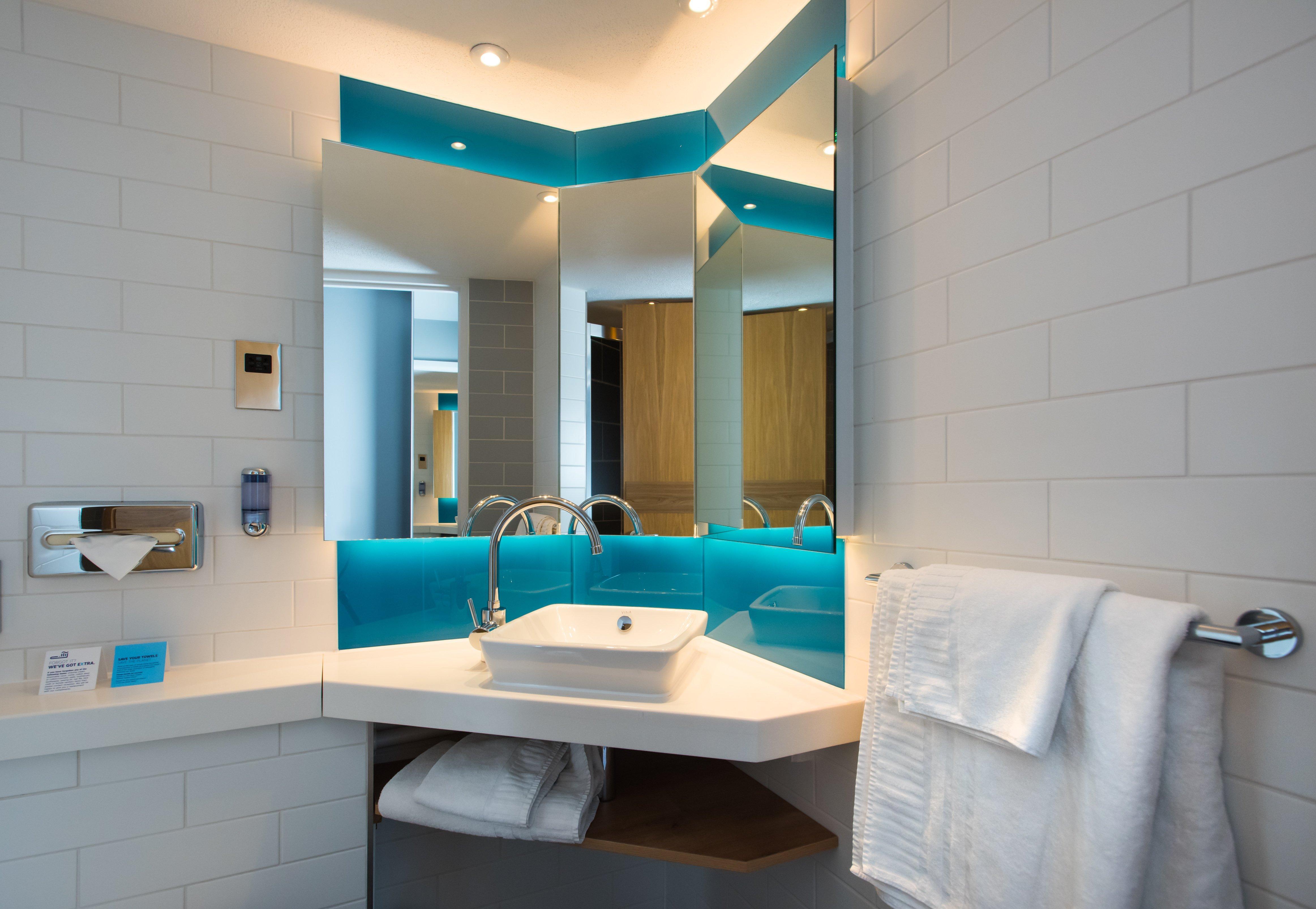 Holiday Inn Express Cardiff Bay By Ihg Экстерьер фото